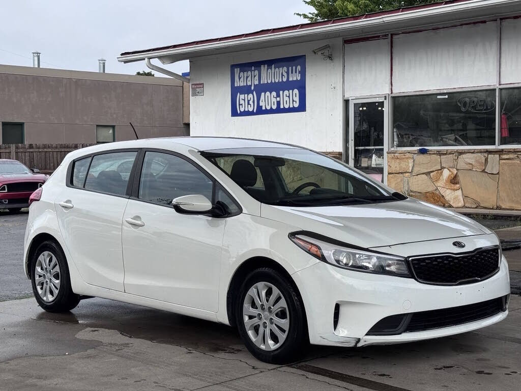 2017 Kia Forte5 LX