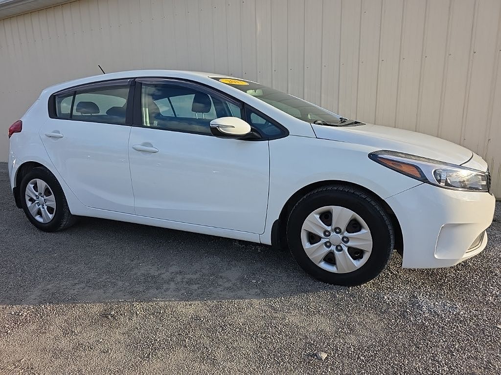 2017 Kia Forte5 LX