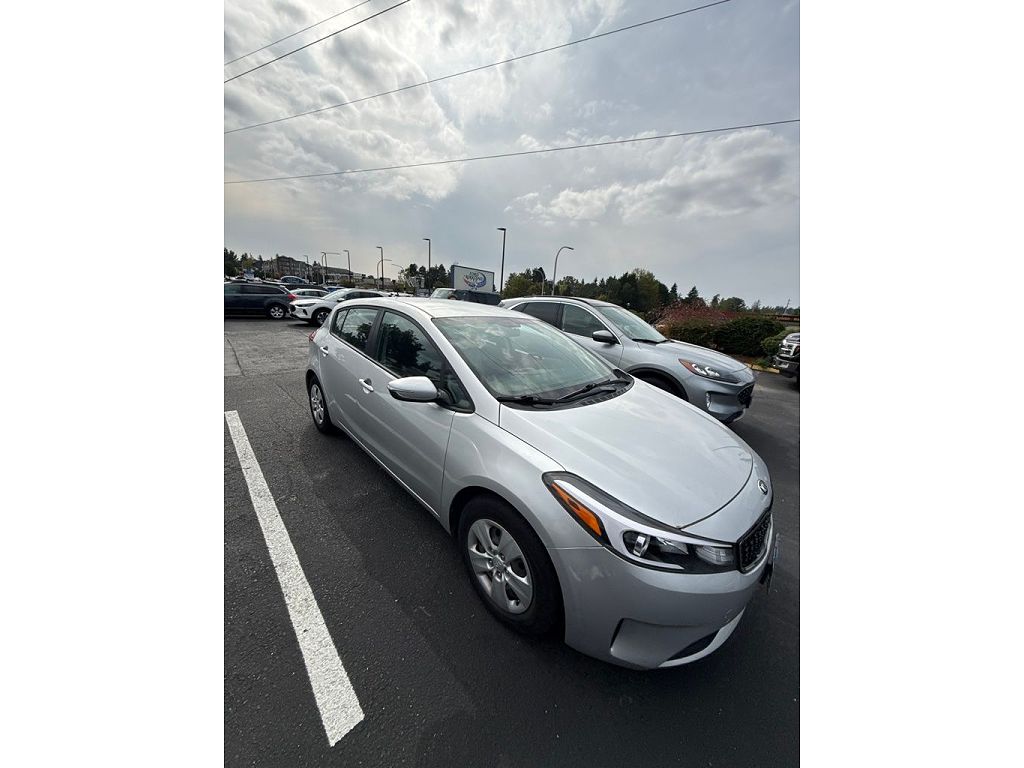 2017 Kia Forte5 LX