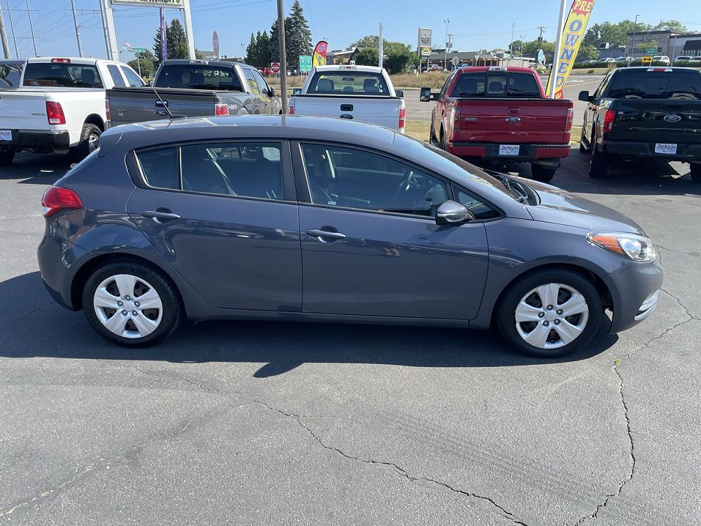 2016 Kia Forte5 LX