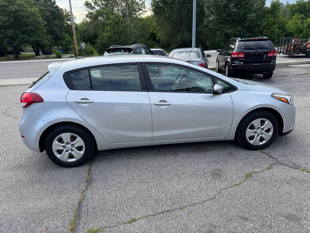2018 Kia Forte5 LX