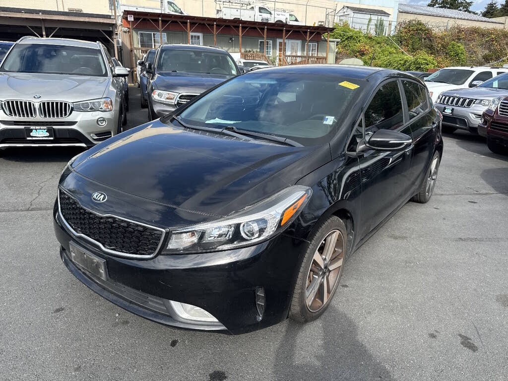 2017 Kia Forte5 LX