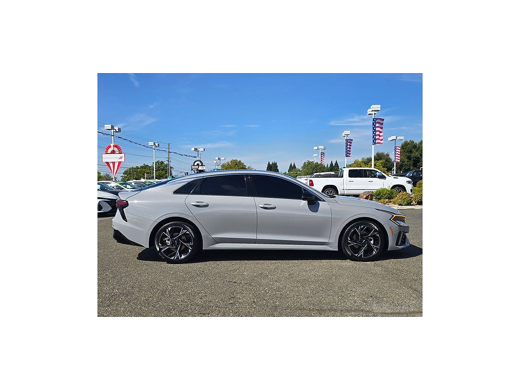 2025 Kia K5 GT-Line