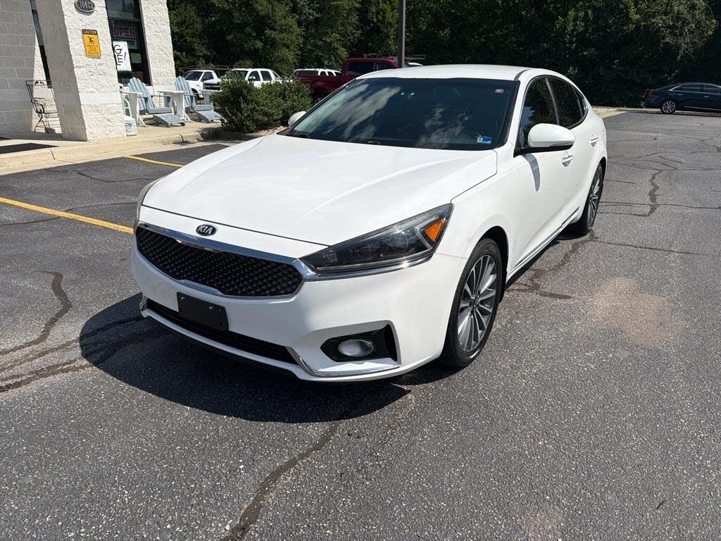 2017 Kia Cadenza Premium