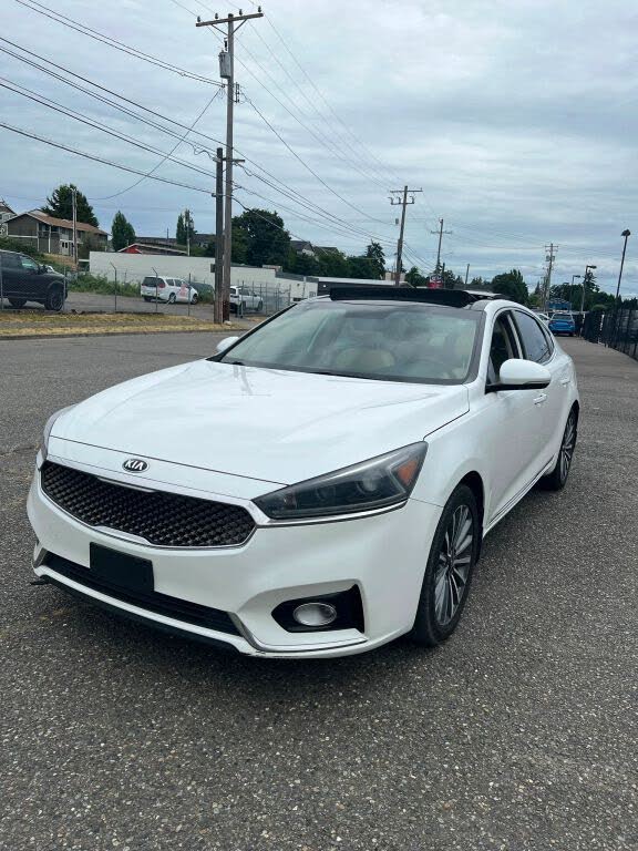 2017 Kia Cadenza Technology
