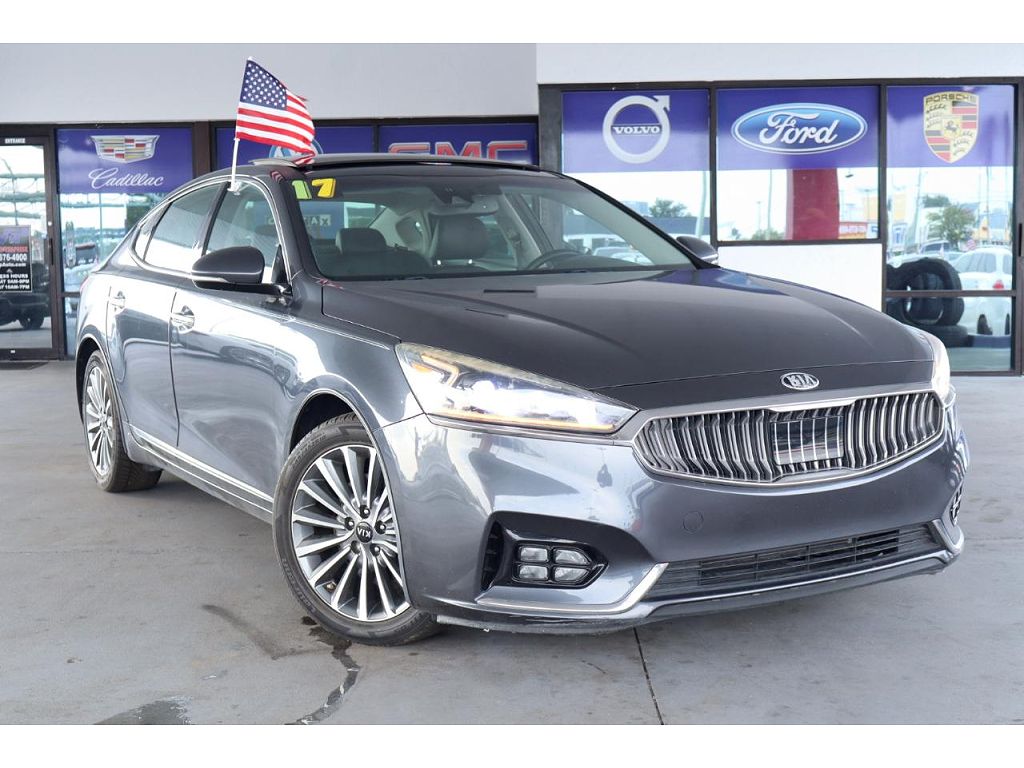 2017 Kia Cadenza Premium