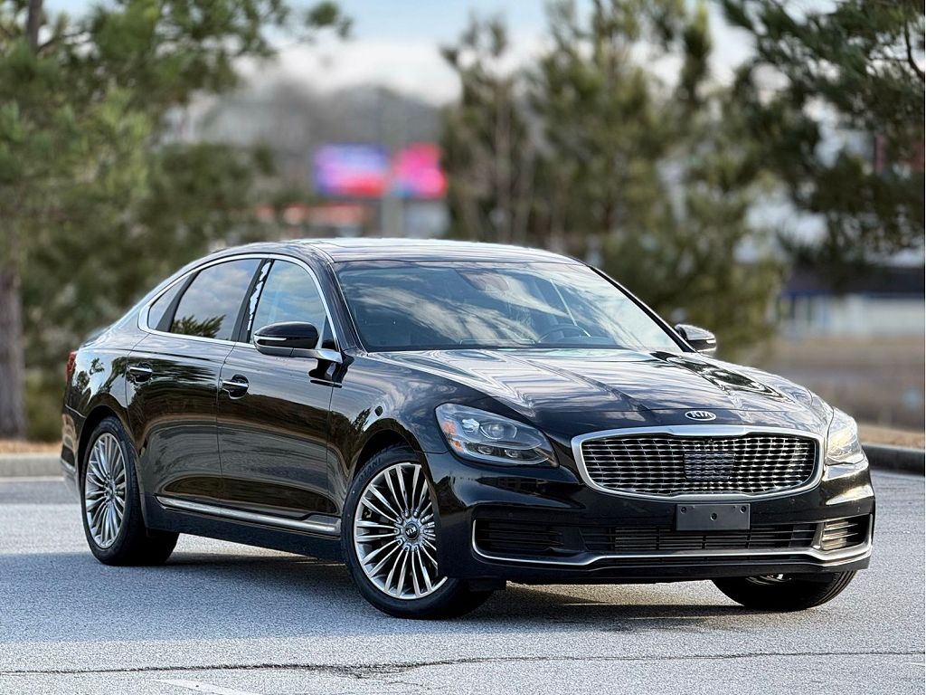 2020 Kia K900 Luxury