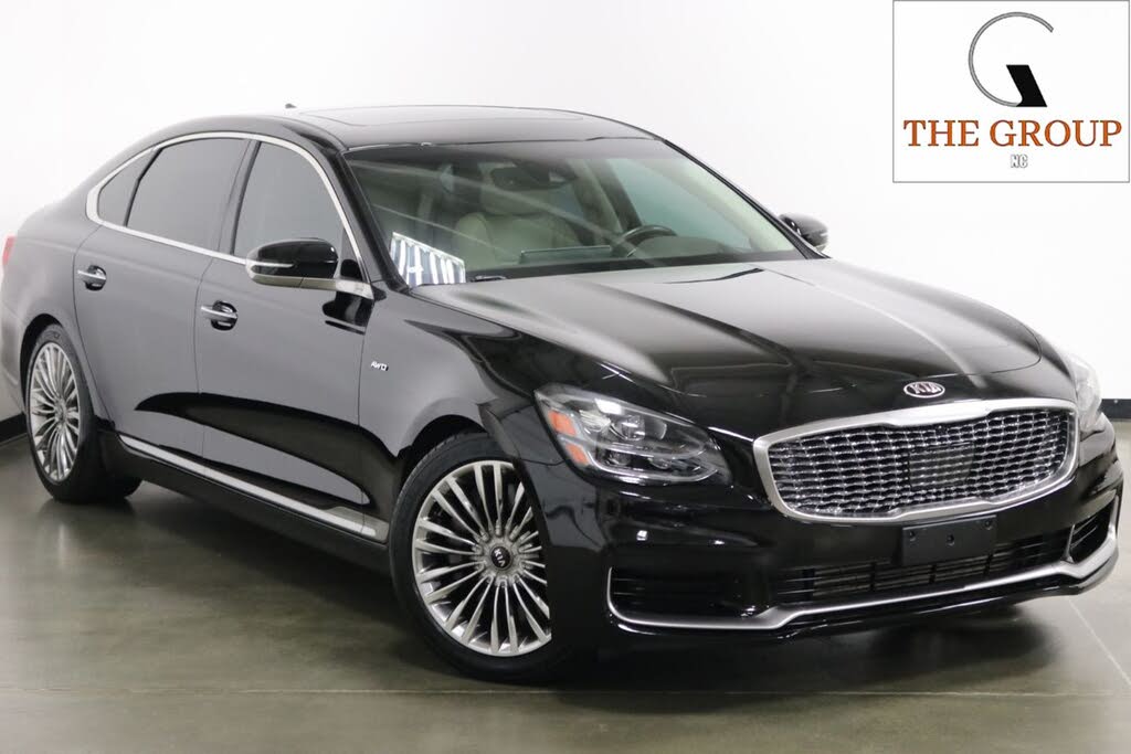 2019 Kia K900 Luxury