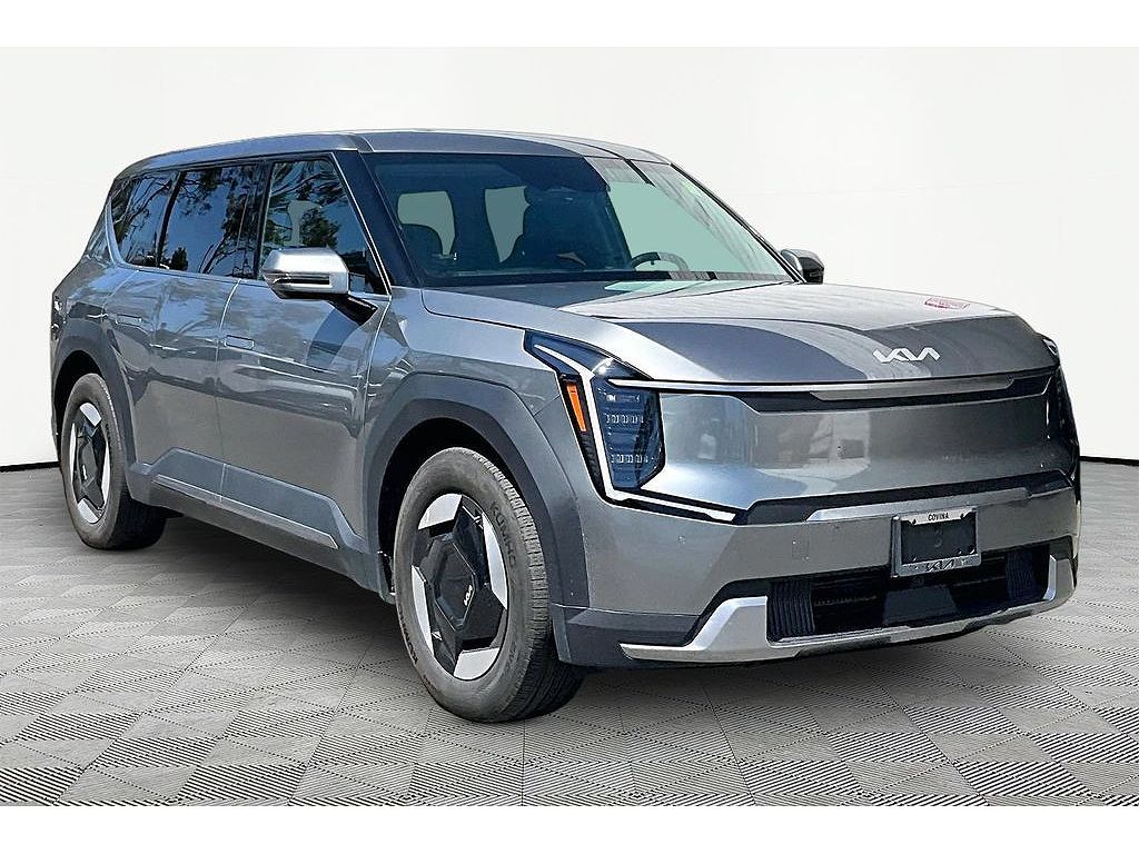 2024 Kia EV9 Light Long Range
