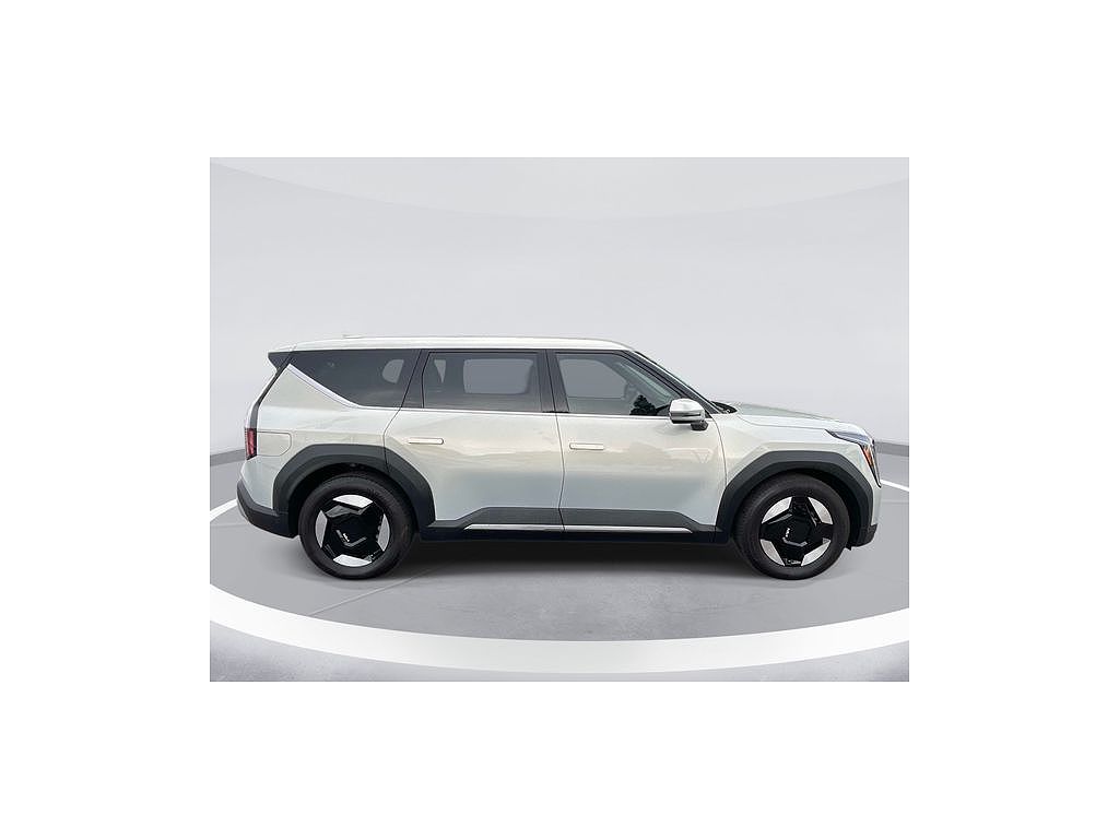 2024 Kia EV9 Light Long Range