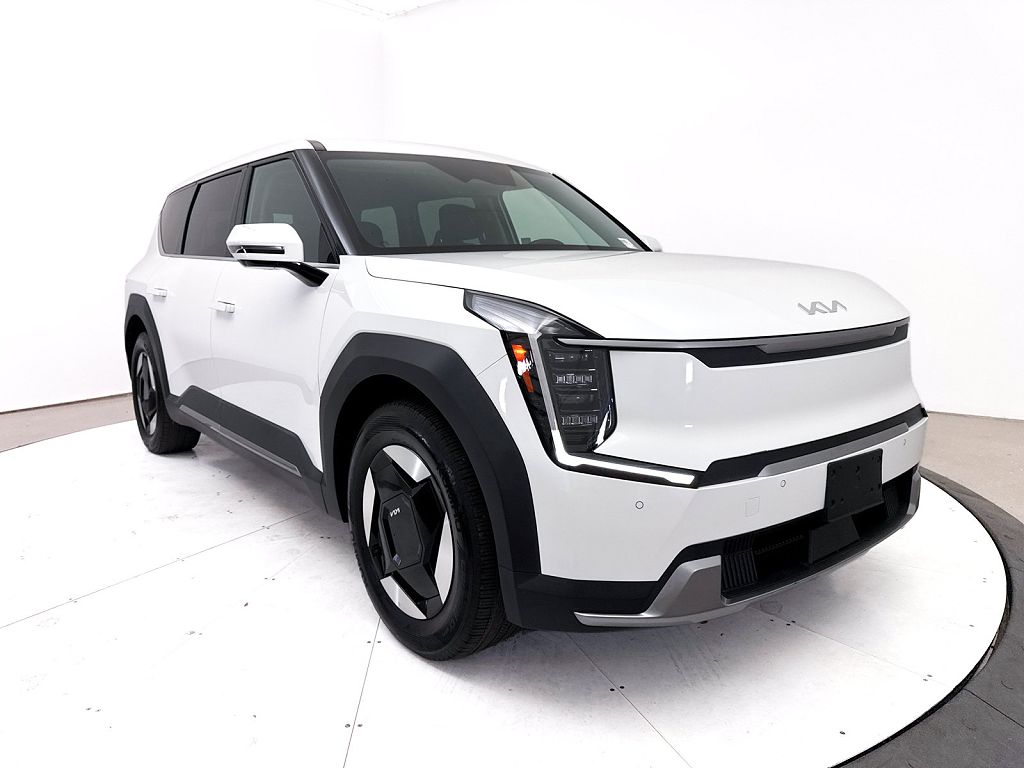2024 Kia EV9 Light Long Range