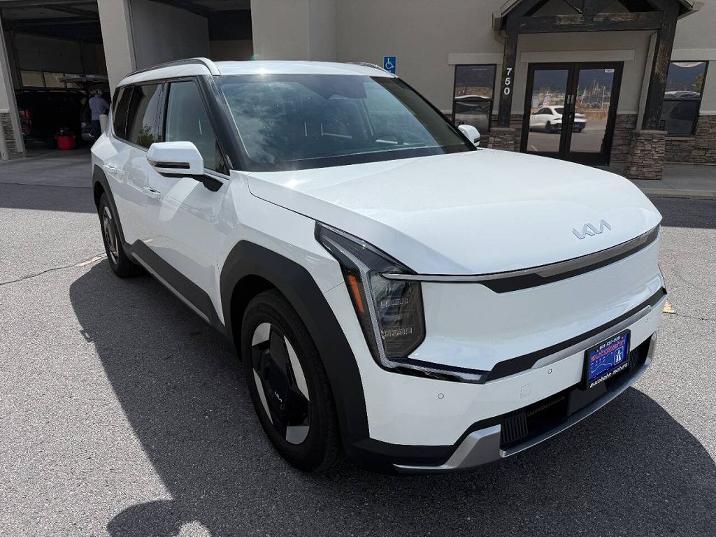 2024 Kia EV9 Wind
