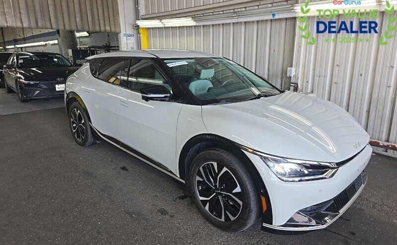 2023 Kia EV6 photo 1