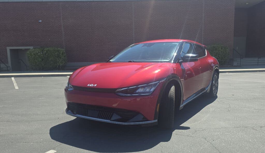2023 Kia EV6 photo 1