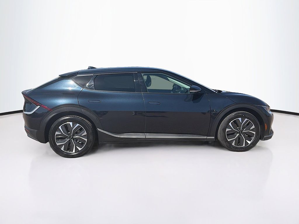 2024 Kia EV6 Wind