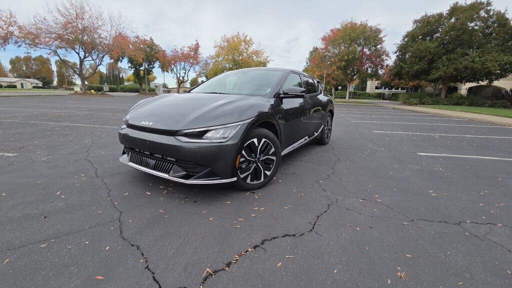 2024 Kia EV6 photo 1