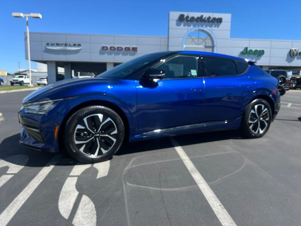 2024 Kia EV6 photo 1