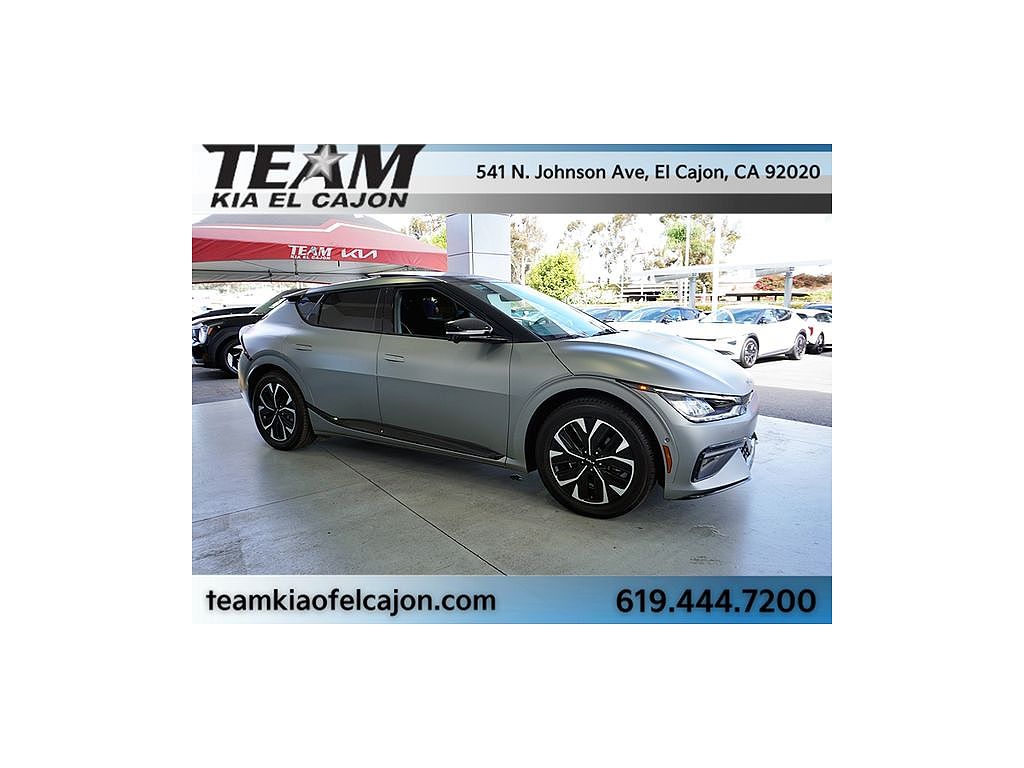 2023 Kia EV6 photo 1