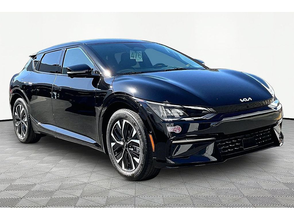 2023 Kia EV6 photo 1