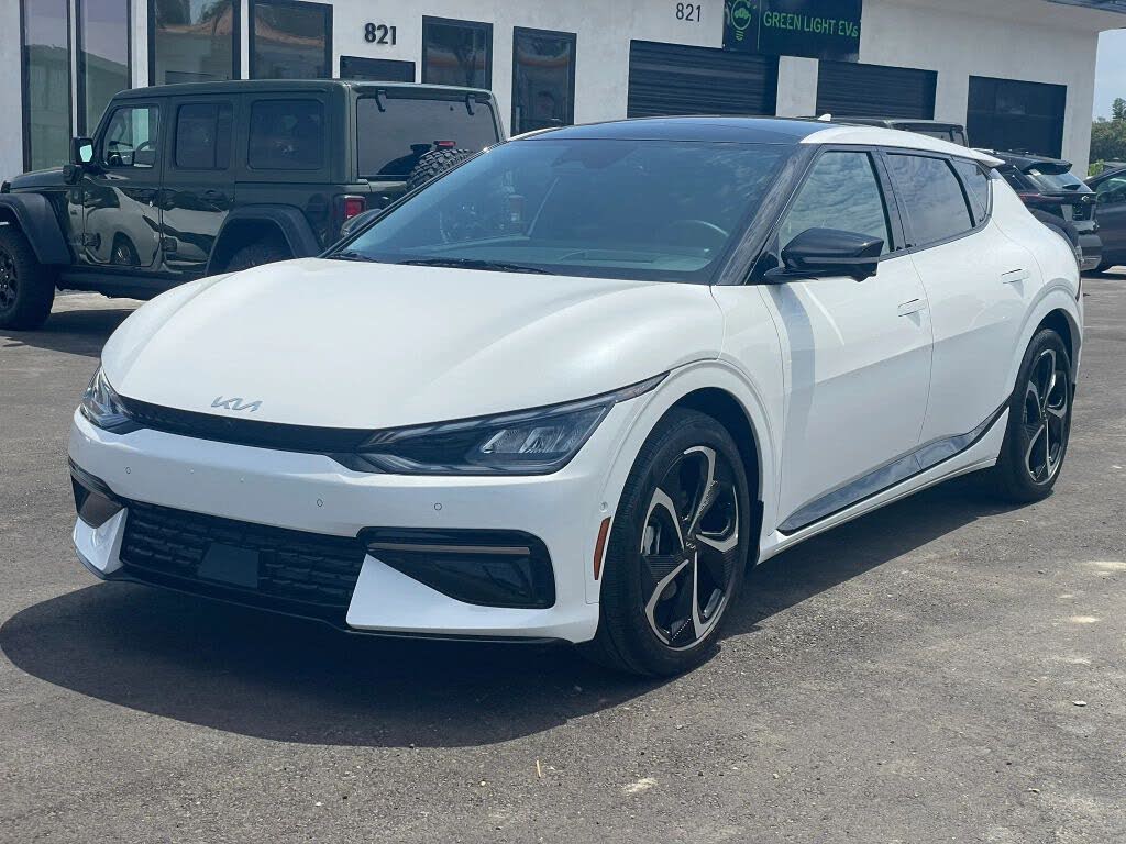 2024 Kia EV6 photo 1