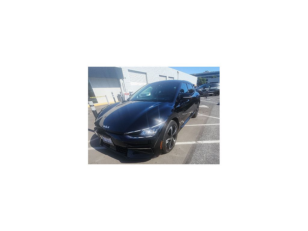 2023 Kia EV6 photo 1