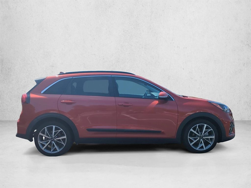 2022 Kia Niro Touring SE