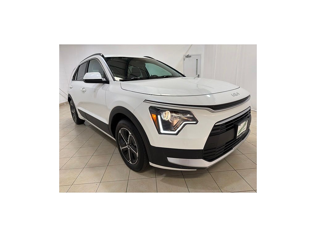 2025 Kia Niro LX