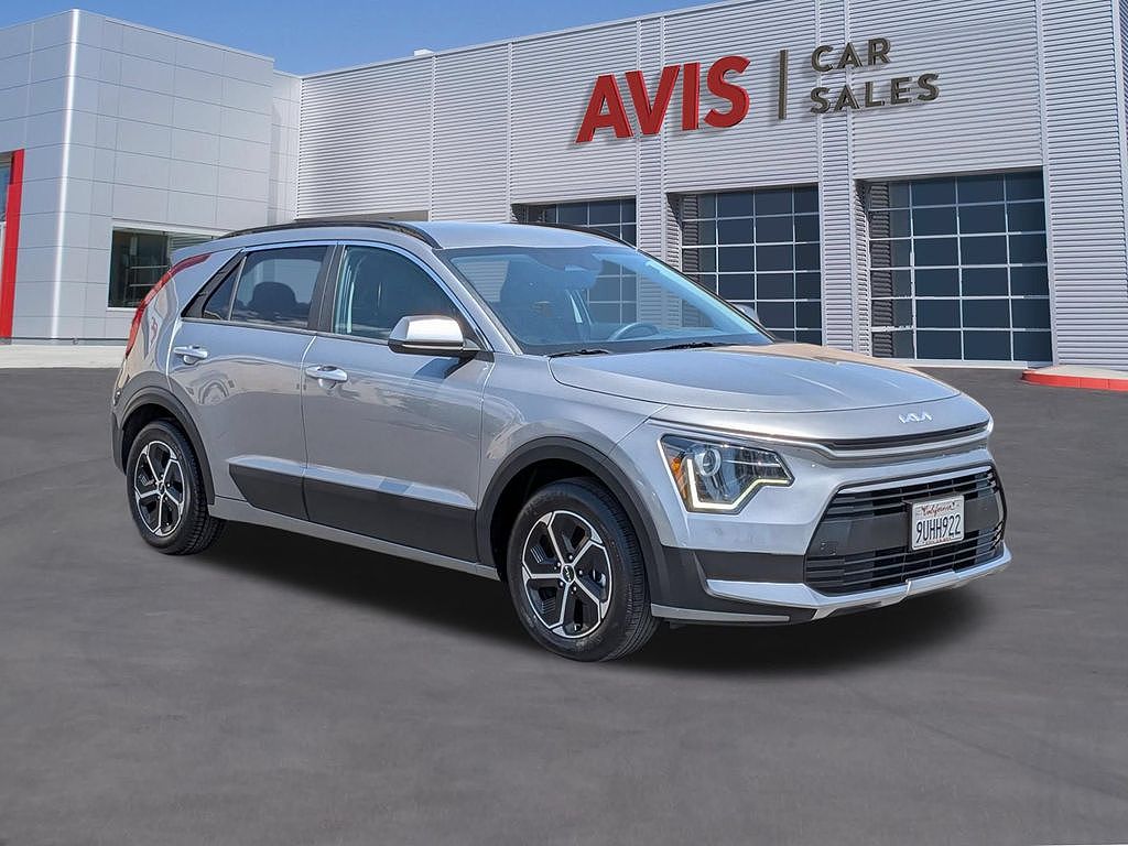 2025 Kia Niro LX