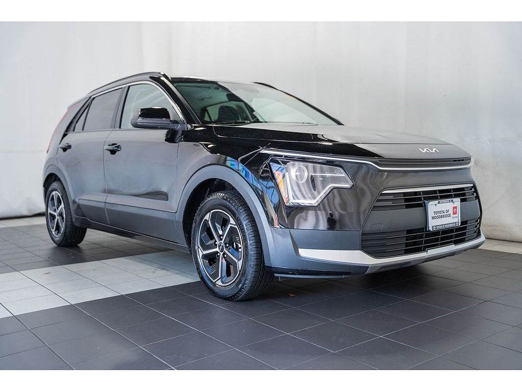 2024 Kia Niro LX