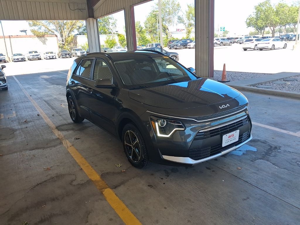 2025 Kia Niro LX