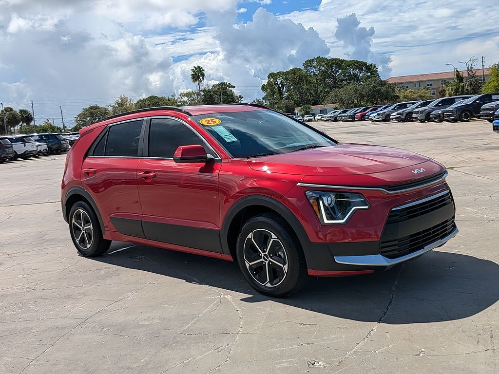 2025 Kia Niro LX