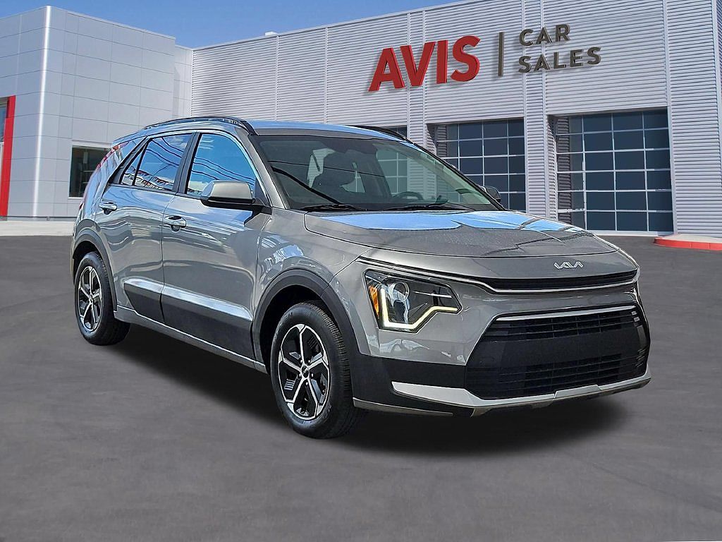 2025 Kia Niro LX