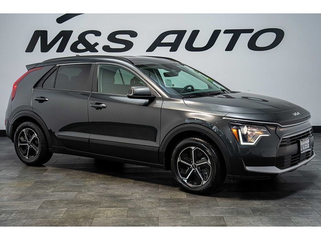 2024 Kia Niro EX