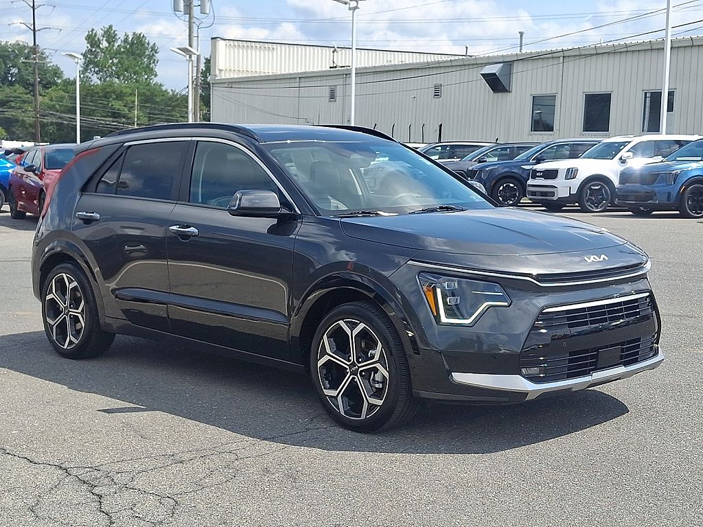 2025 Kia Niro SX Touring