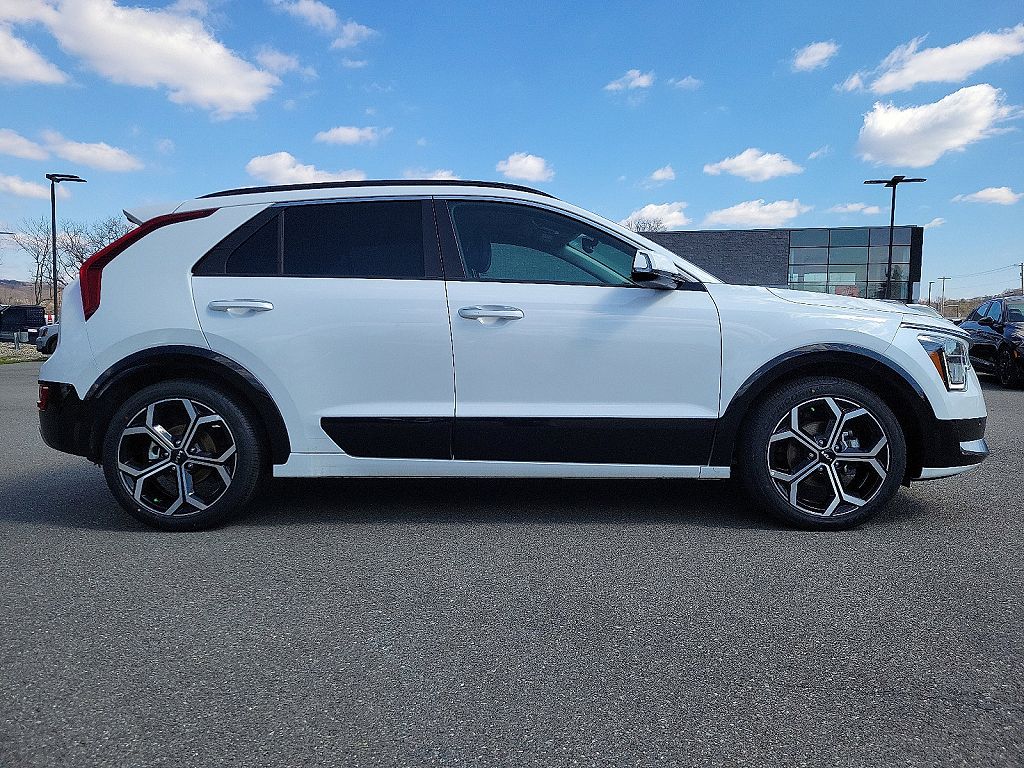 2023 Kia Niro SX Touring