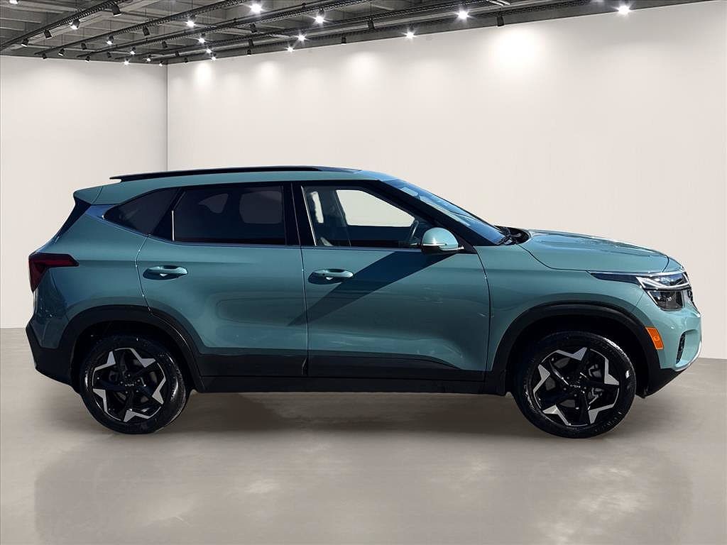 2025 Kia Seltos EX