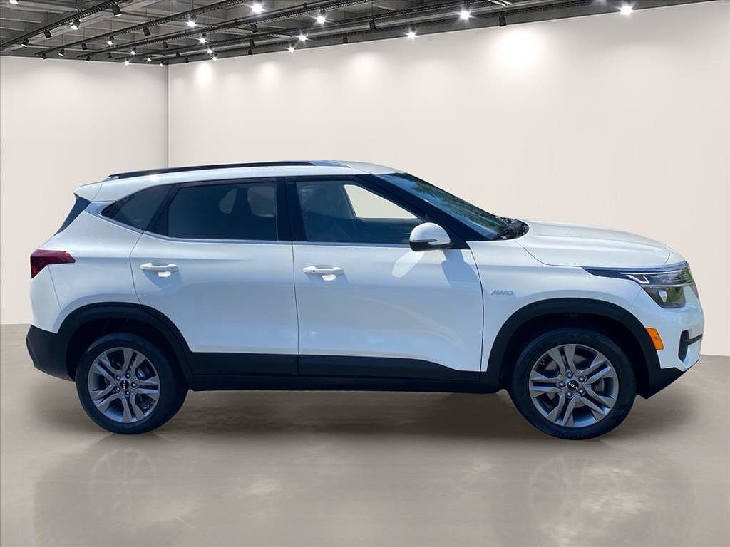 2023 Kia Seltos S