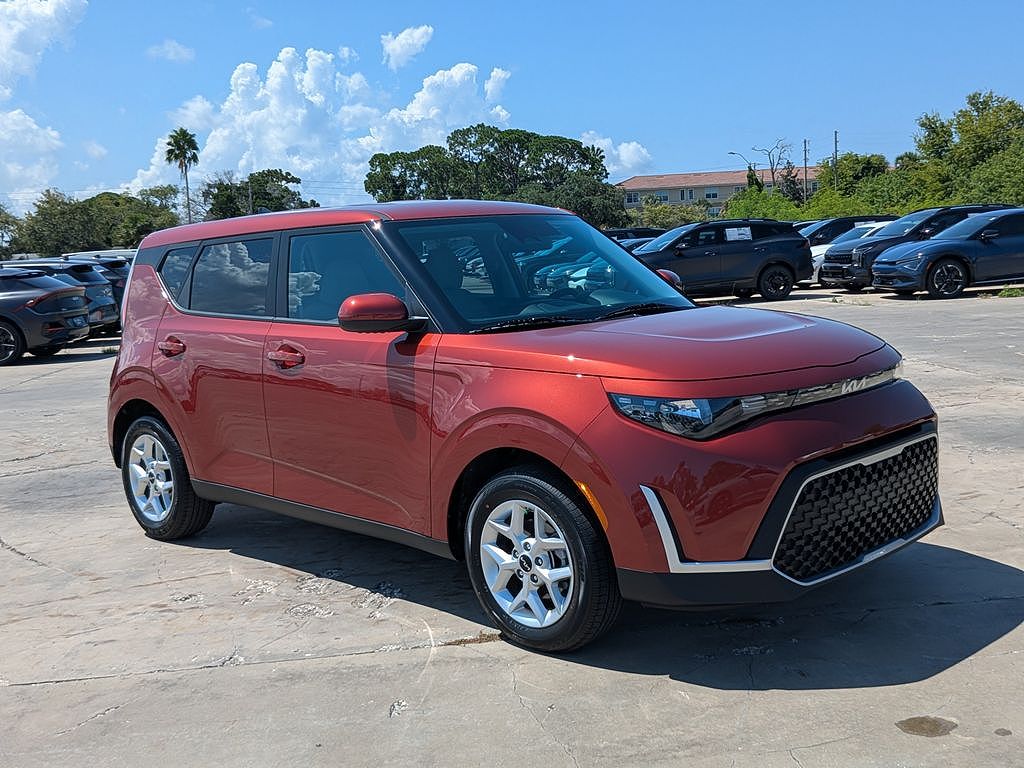 2023 Kia Soul LX