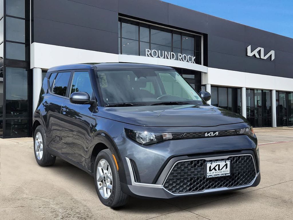 2023 Kia Soul LX