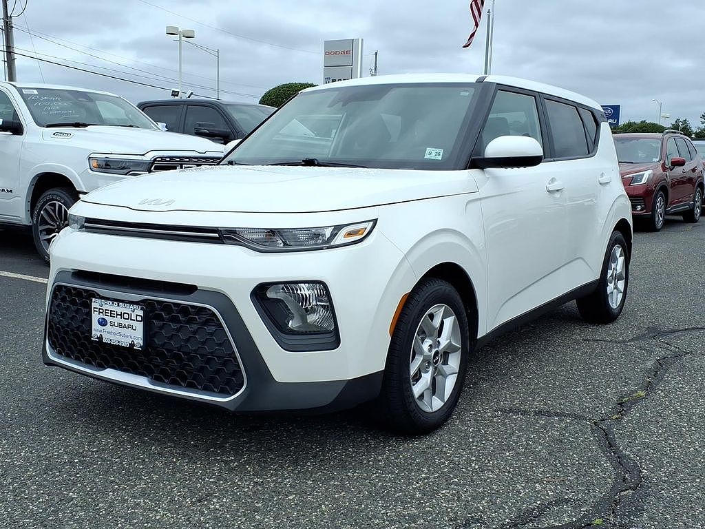 2022 Kia Soul LX
