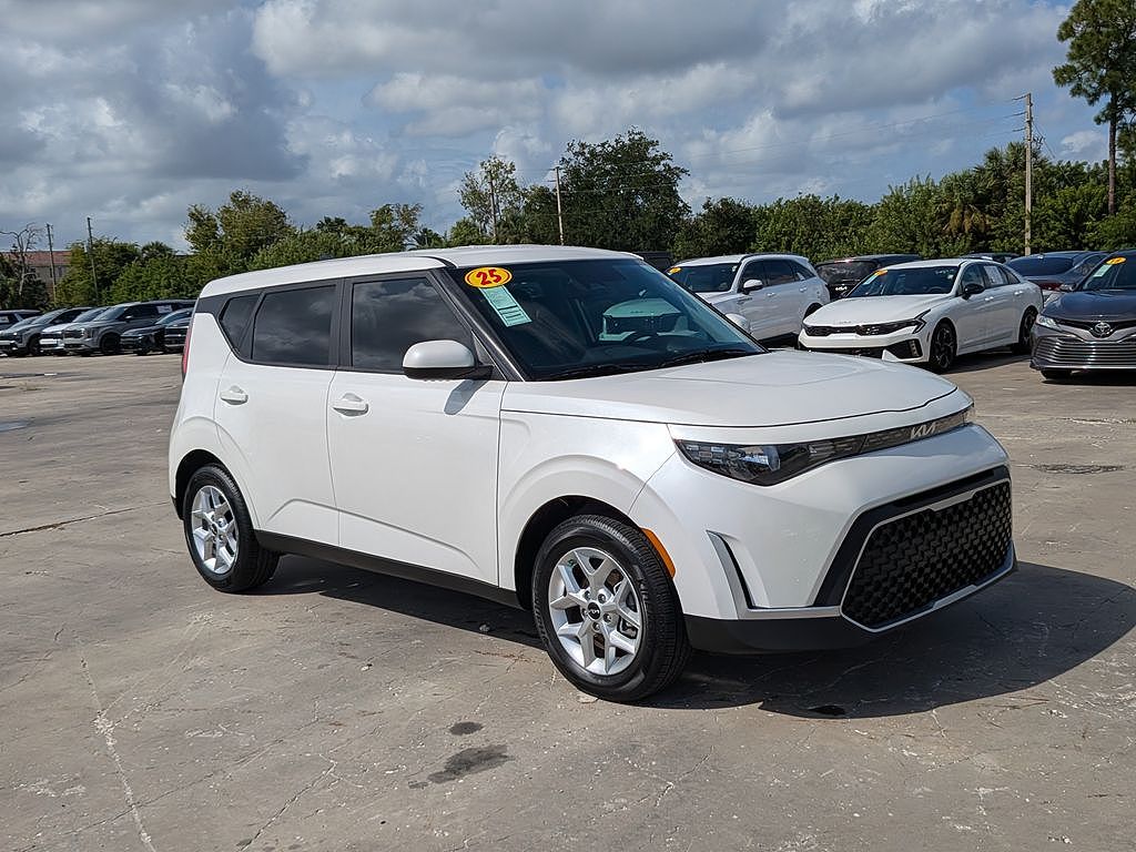 2025 Kia Soul LX