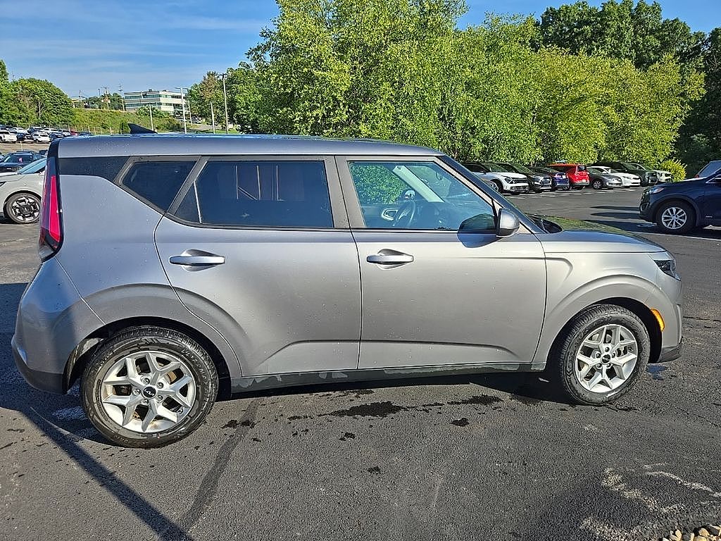 2023 Kia Soul LX