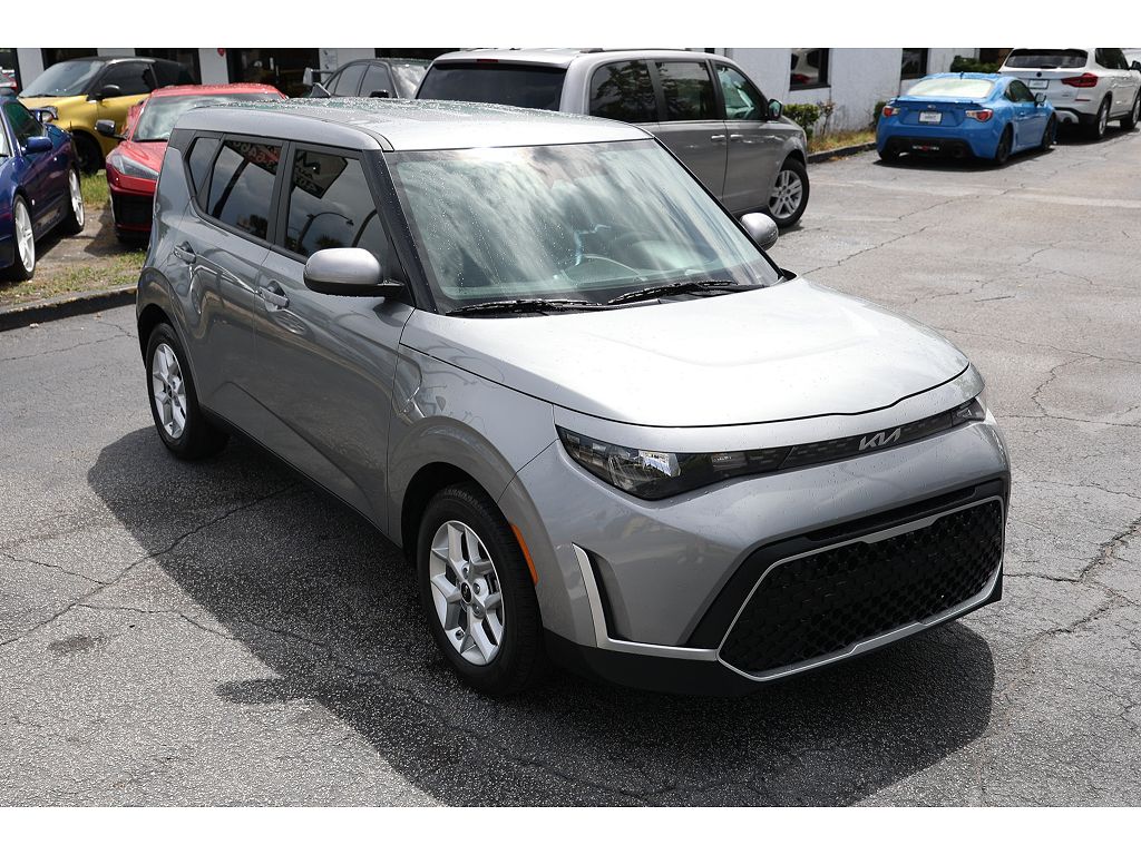 2025 Kia SOUL S