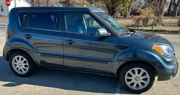 2011 Kia Soul +