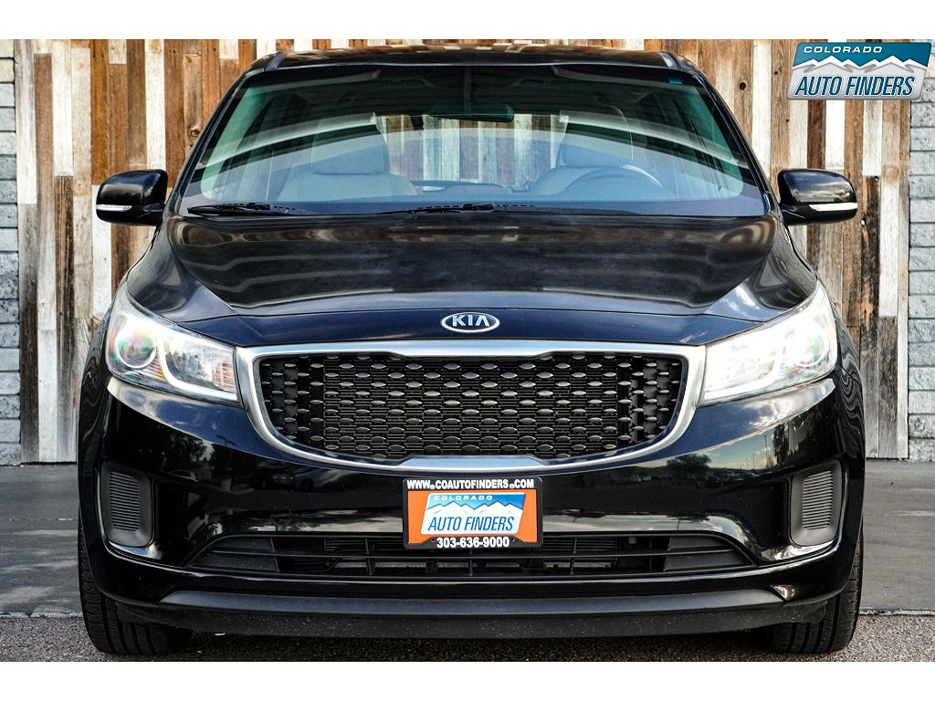 2018 Kia Sedona L