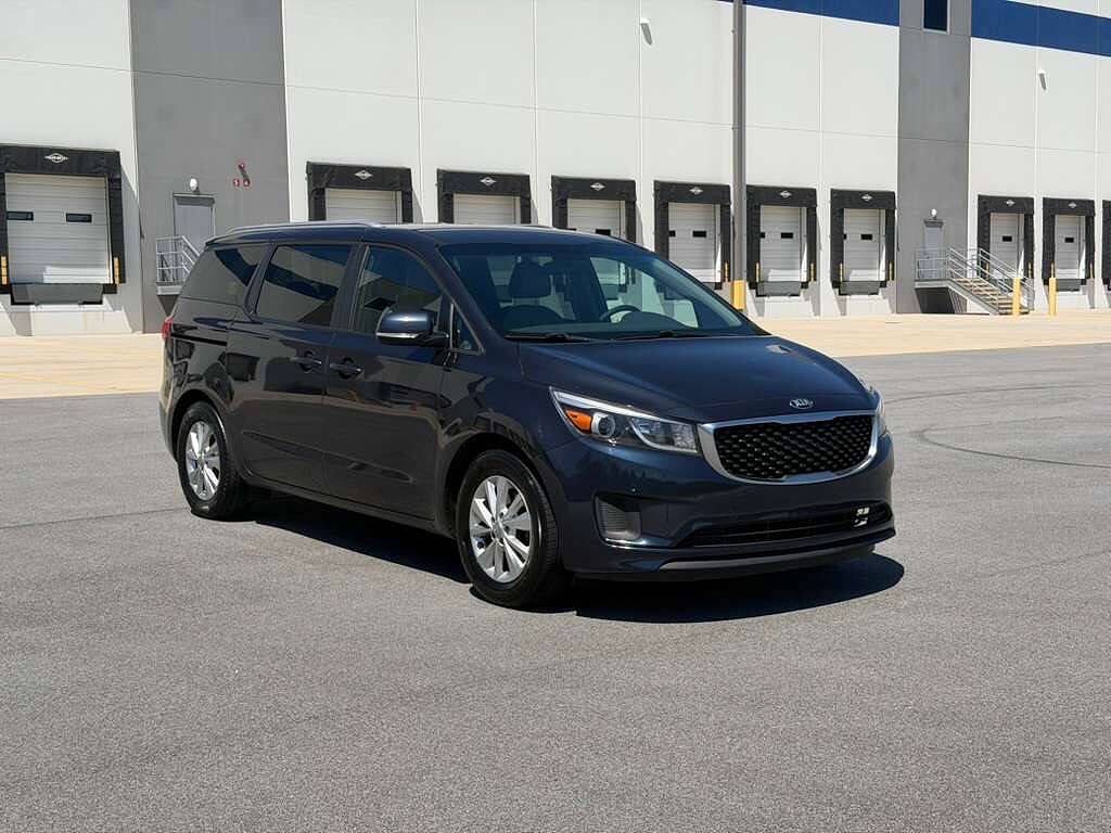 2017 Kia Sedona LX