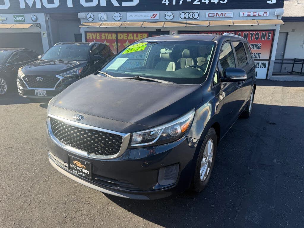 2017 Kia Sedona LX