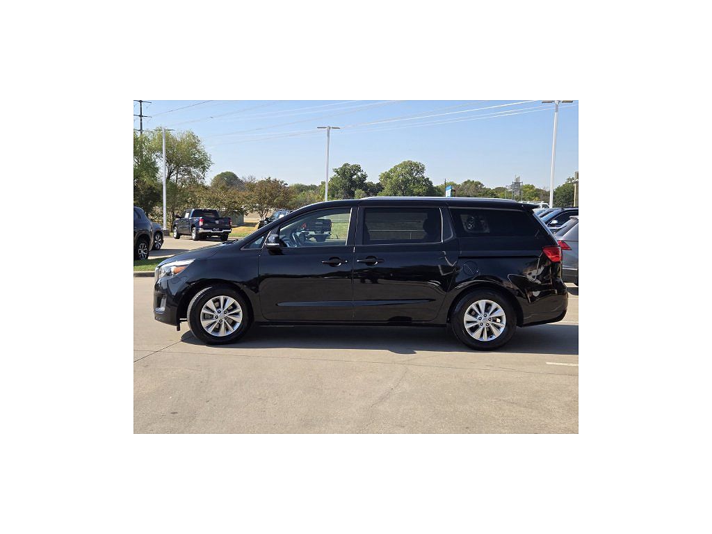 2017 Kia Sedona LX