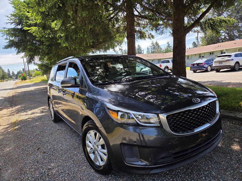 2017 Kia Sedona LX