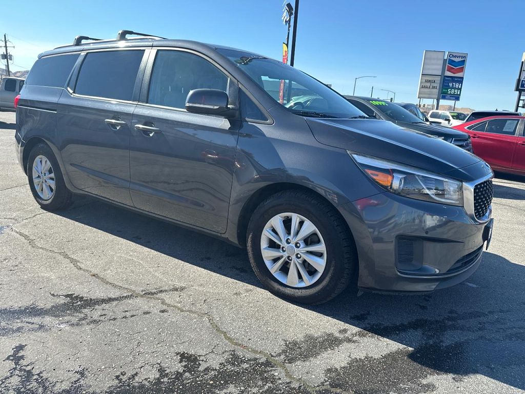 2017 Kia Sedona LX